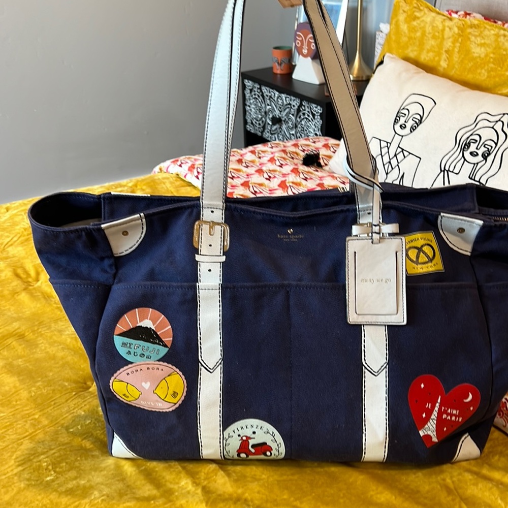 Kate Spade New York Extra Large Canvas & Leather Travel/ Diaper/Weekend Bag VGUC
